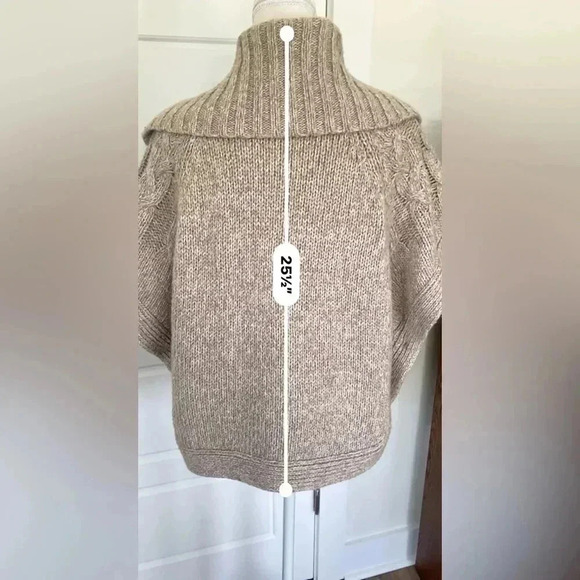 Old Navy Shrug Poncho Like New Size S/P - Picture 4 of 11